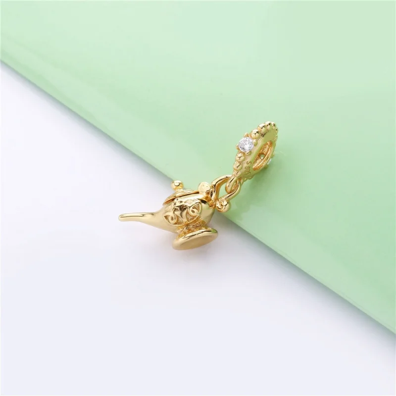 (obrázek pro) Visací přívěsek PANDORA Disney, Kouzelná lampa - 768038CZ - Zobrazit 2
