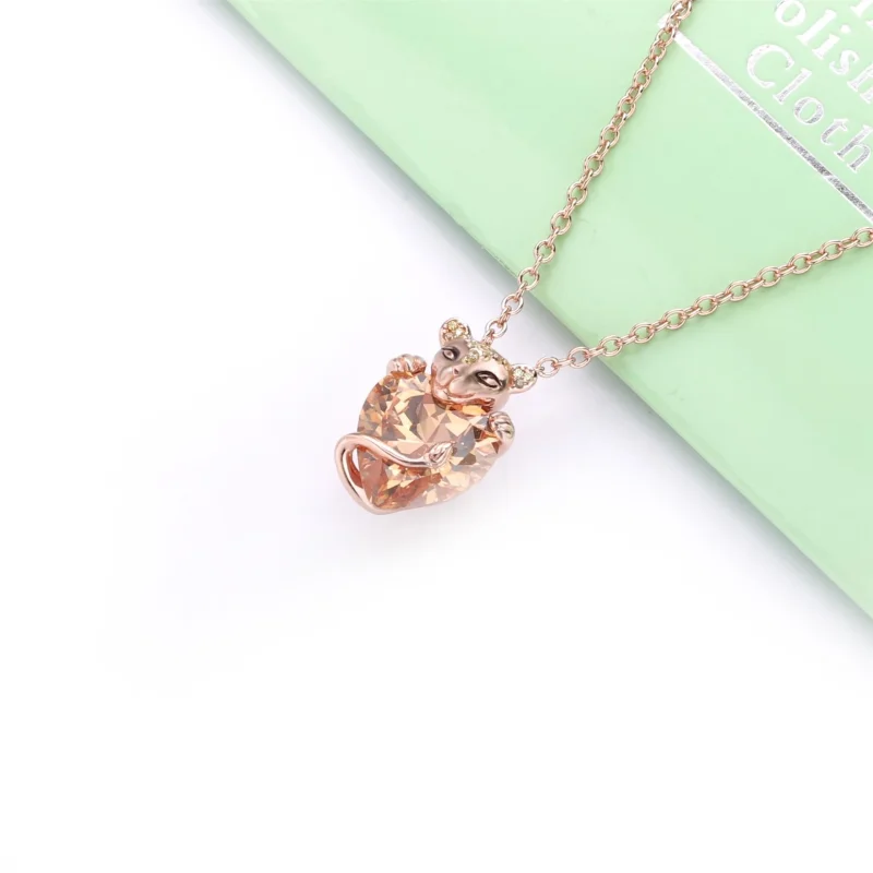 (obrázek pro) Náhrdelník PANDORA Rose Šumivé lvice srdce 388068CZM - Zobrazit 2