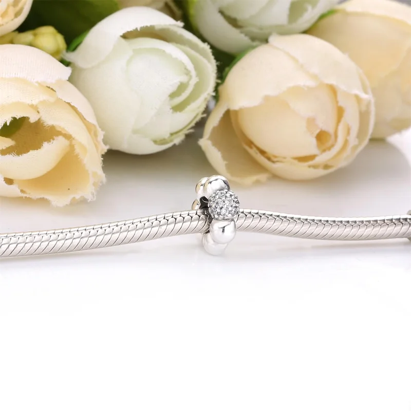 (obrázek pro) Oddělovací přívěsek PANDORA Leštěné kuličky a pavé - 798310CZ - Zobrazit 2