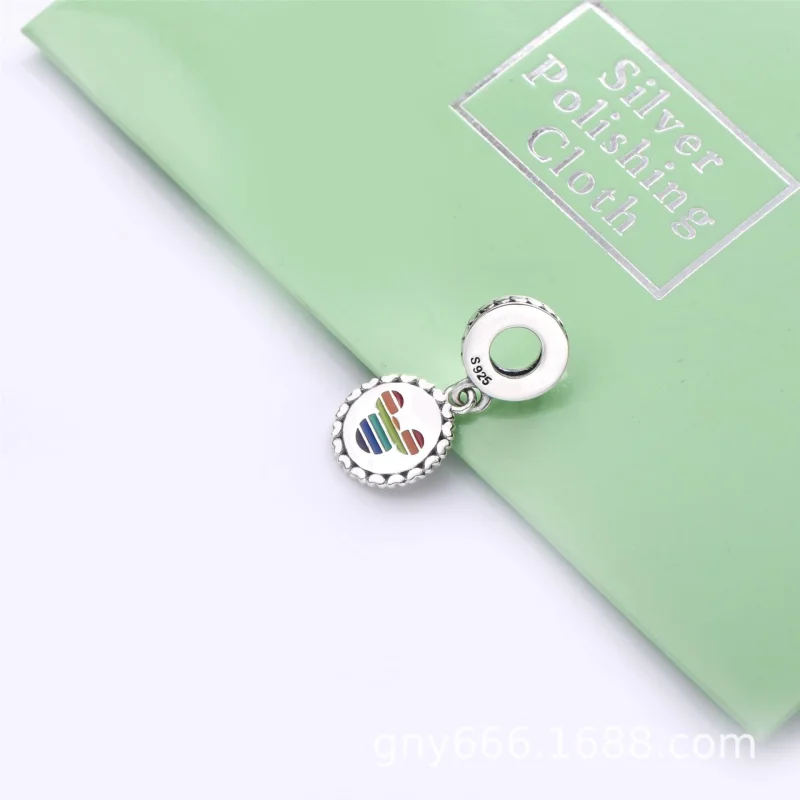 (obrázek pro) PANDORA Disney, Mickey Mouse Duhový Závěsný Přívěšek - P400036052279 - Zobrazit 4