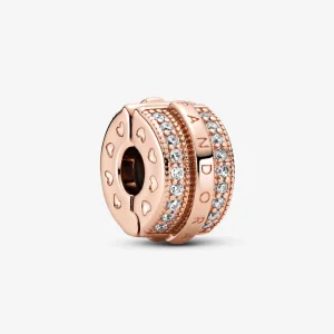 (obrázek pro) PANDORA Sparkling Pavé Lines & Logo Spona Přívěšek - 789042C01
