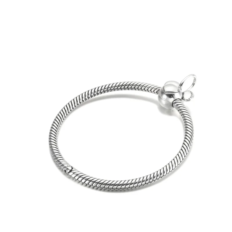 (obrázek pro) PANDORA Náhrdelníkový přívěsek Disney Mickey Mouse O Pendant - 390076C00 - Zobrazit 5