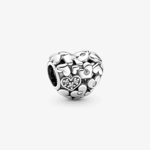 (obrázek pro) PANDORA Přívěsek Třpytivé děrované srdce - 791061C01