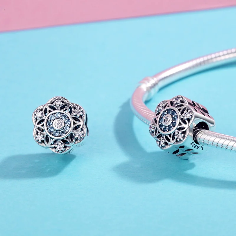 (obrázek pro) Pandora Style Stříbrný Romantický sněhový vločka Charm - SCC247 - Zobrazit 5