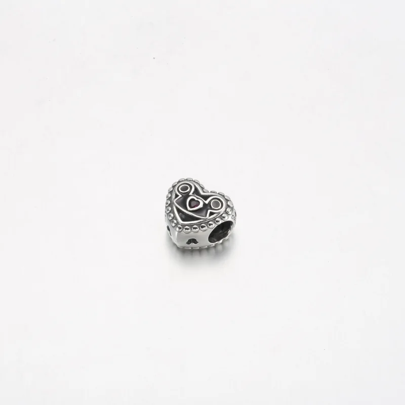 (obrázek pro) PANDORA Disney Parks Mickey Mouse ušáček a přívěsek se zámkem - 792276C01 - Zobrazit 2