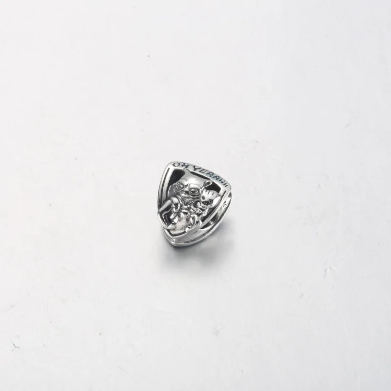 (obrázek pro) PANDORA Marvel Strážci Galaxie Rocket Raccoon & Groot Emblem Charm - 792565C01 - Zobrazit 5