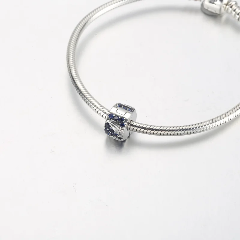 (obrázek pro) PANDORA Zakřivený pera a Pavé Clip Charm - 792552C01 - Zobrazit 12