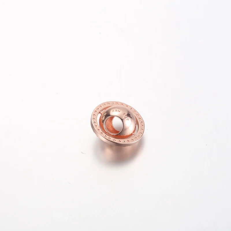 (obrázek pro) Pandora Saturn planeta charm s růžovým zlacením 14k a průhlednými kubickými zirk - Zobrazit 4