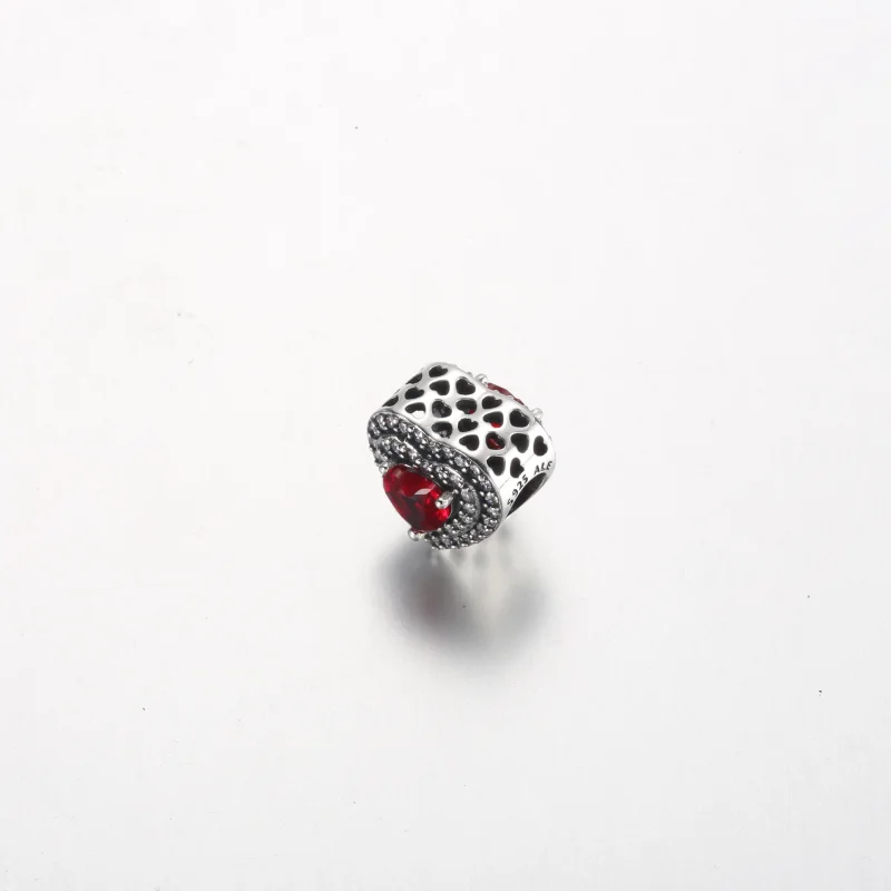 (obrázek pro) Pandora Zářivý charm s vyrovnáným srdcem - 799218C02 - Zobrazit 3
