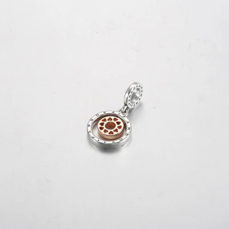(obrázek pro) Dvoubarevný přívěsek s logem Pandora Circles - 782287C01 - Zobrazit 3
