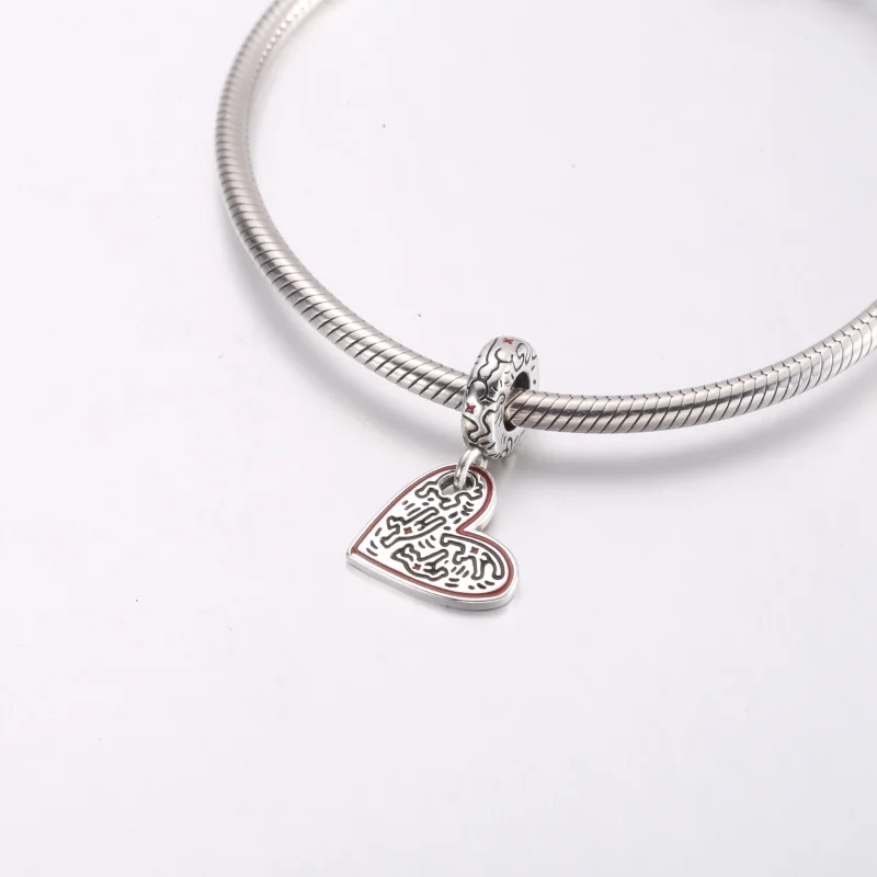(obrázek pro) Keith Haring™ x Pandora Čárová grafika Lidské srdce Visací přívěsek – 792215C01 - Zobrazit 4