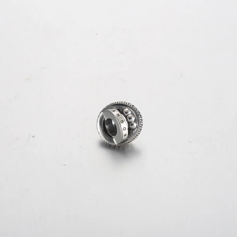 (obrázek pro) Logo Pandora, Pavé & Beads Charm - 792317C01 - Zobrazit 3