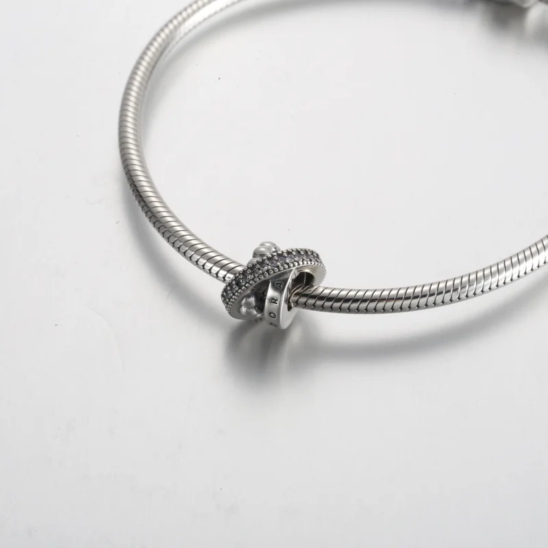 (obrázek pro) Logo Pandora, Pavé & Beads Charm - 792317C01 - Zobrazit 5