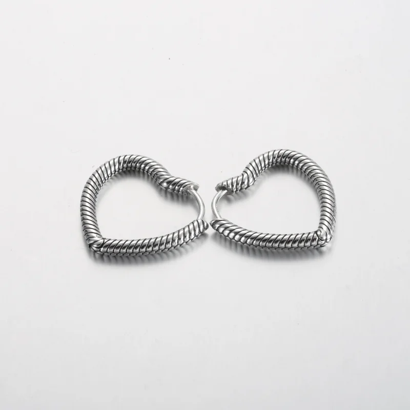 (obrázek pro) Obručové náušnice Pandora Moments Heart Charm - 292236C00 - Zobrazit 4