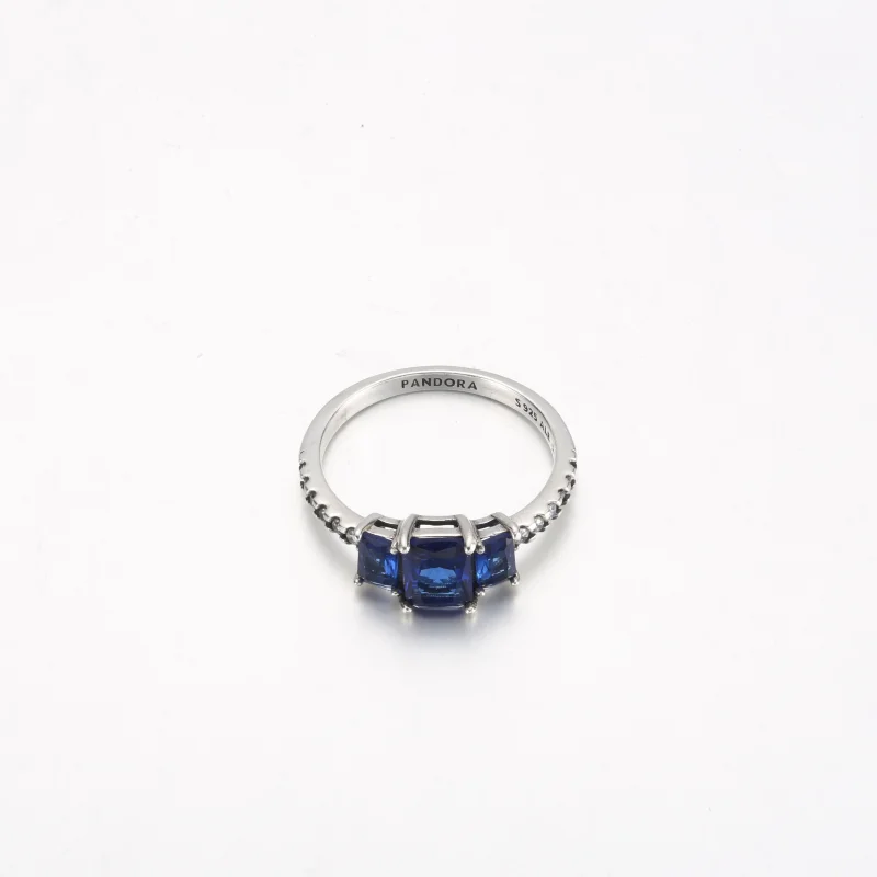 (obrázek pro) Pandora Blue obdélníkový tříkamenný jiskřivý prsten - 192389C01 - Zobrazit 3