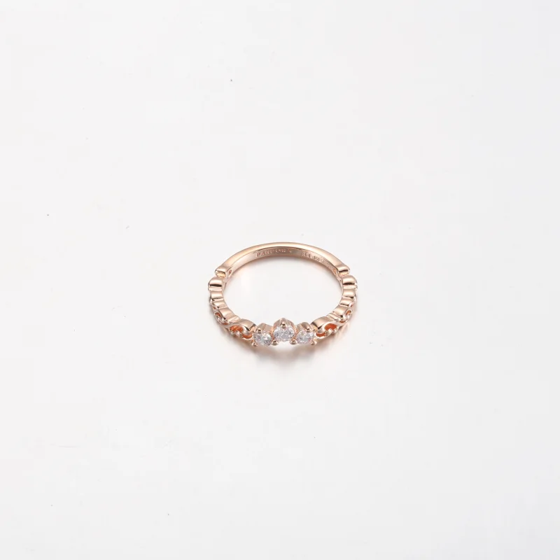 (obrázek pro) Pandora Regal Swirl Tiara Prsten - 182232C01 - Zobrazit 3