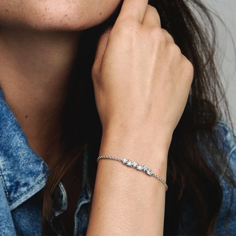 (obrázek pro) Pandora Sparkling Endless Hearts Řetízkový náramek - 591162C01 - Zobrazit 7
