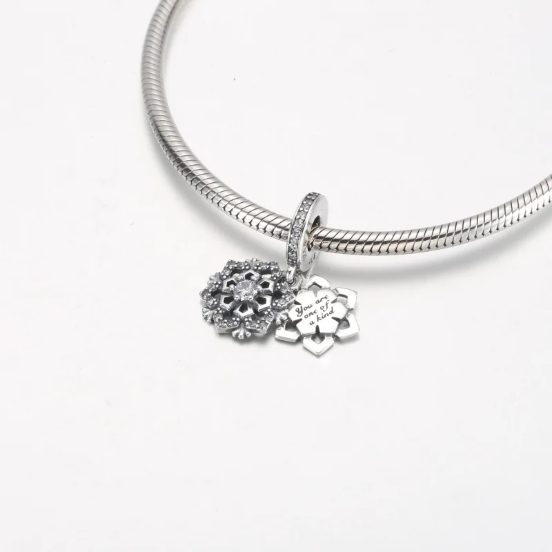 (obrázek pro) Přívěsek Pandora Sparkling Snowflake Double Visí - 792355C01 - Zobrazit 4