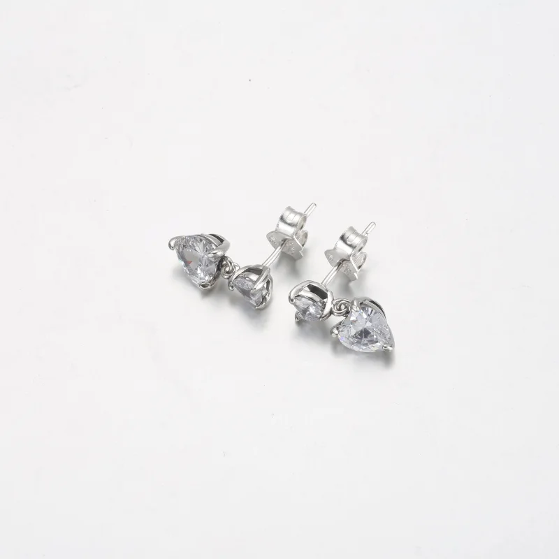 (obrázek pro) Šumivé náušnice Pandora Double Heart - 291199C01 - Zobrazit 2