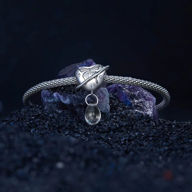 (obrázek pro) PANDORA Styl Butterfly Planet kouzlo - SCC2787 - Zobrazit 4