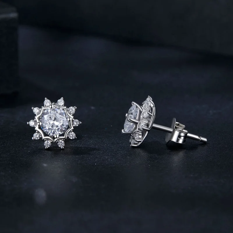 (obrázek pro) PANDORA Style Brilliant Beauty 0,5ct moissanitové náušnice (dva certifikáty) – M - Zobrazit 4