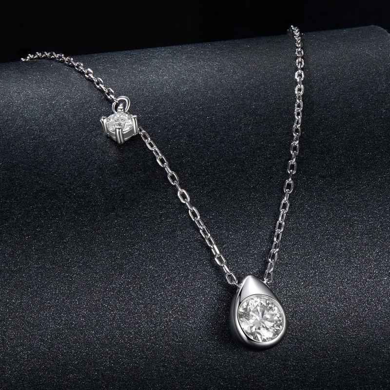 (obrázek pro) PANDORA Style 0,5ct moissanitový kapkový náhrdelník (s jedním certifikátem) - MS - Zobrazit 2