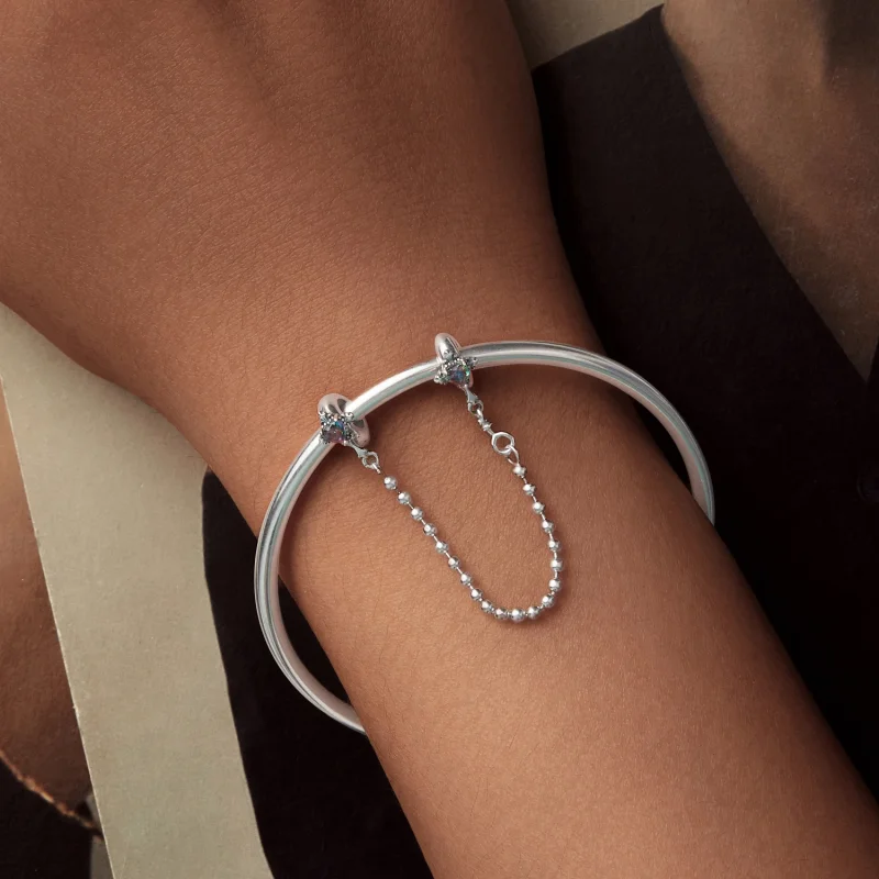 (obrázek pro) Silikonový bezpečnostní řetěz PANDORA Style Vintage Cross - BSC1060 - Zobrazit 5