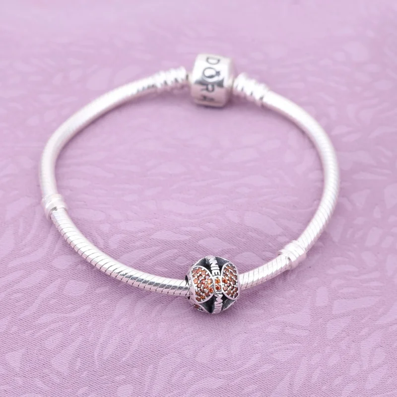 (obrázek pro) Disney, Přívěsek Minnie Mouse "Minnie's Sparkling Bow" PANDORA - Zobrazit 2