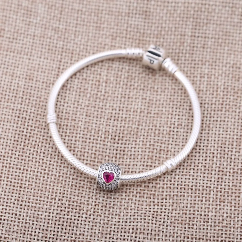 (obrázek pro) Přívěsek Okouzlující Pavé Heart PANDORA - Zobrazit 2