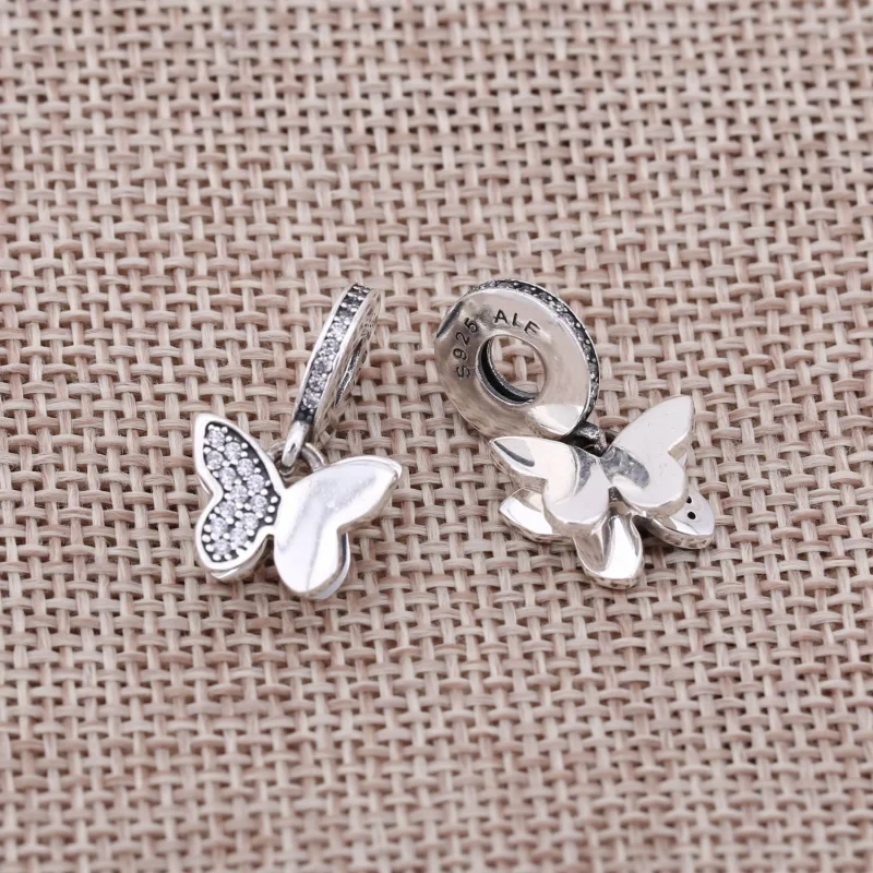 (obrázek pro) Visací přívěsek Fluttering Butterflies PANDORA - Zobrazit 3