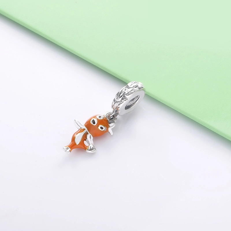 (obrázek pro) PANDORA Disney stříbrný přívěsek s oranžovým ptáčkem a oranžovým a černým smalte - Zobrazit 2