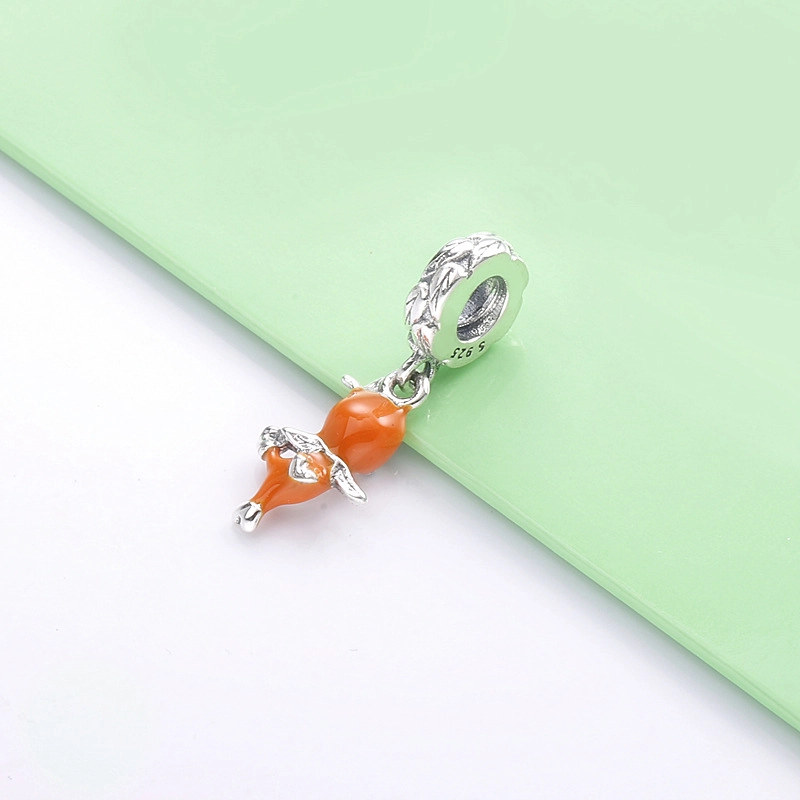 (obrázek pro) PANDORA Disney stříbrný přívěsek s oranžovým ptáčkem a oranžovým a černým smalte - Zobrazit 4